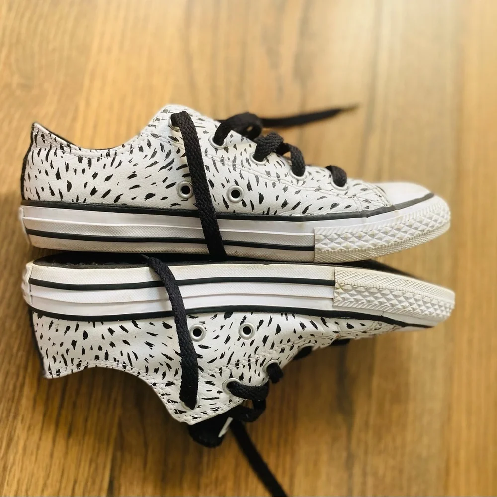 Short Converse junior size 3 custom design - Picture 8 of 9